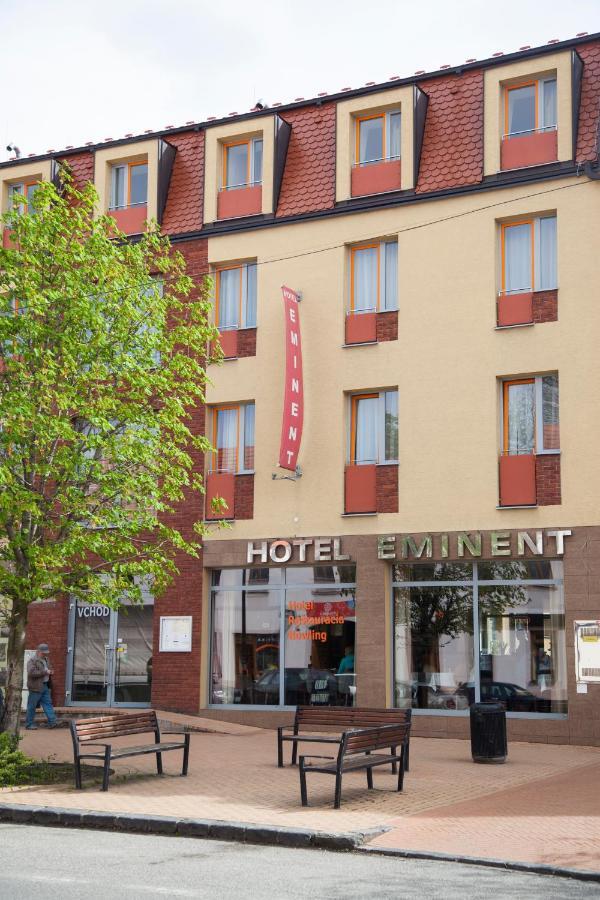 Hotel Eminent Stupava Ngoại thất bức ảnh