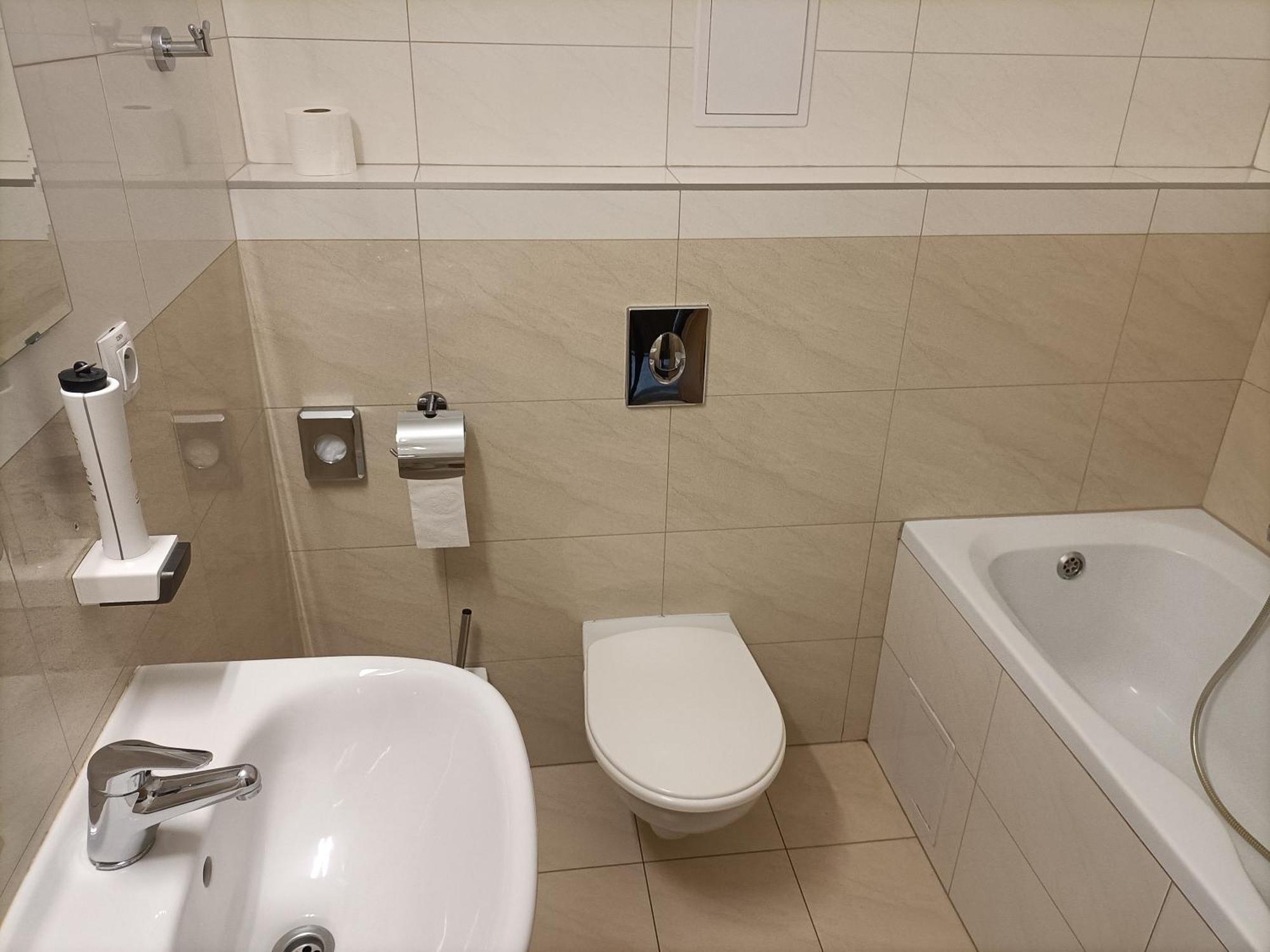 Hotel Eminent Stupava Ngoại thất bức ảnh